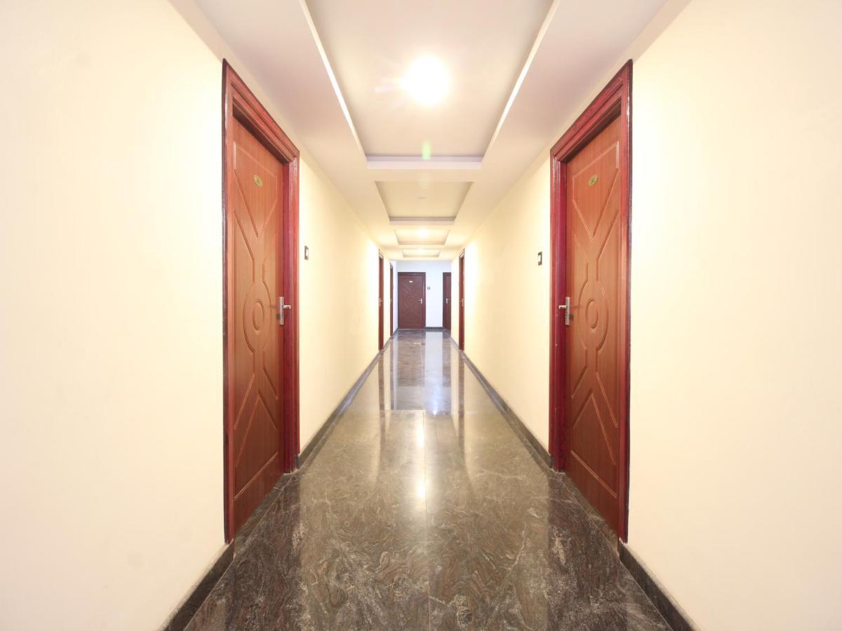 فندق ثينيفي  E S Residency المظهر الخارجي الصورة